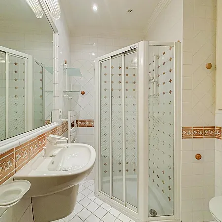 Apartment Mont Boron - Wifi, Ac, 4 Pers, Piscine, Parking *